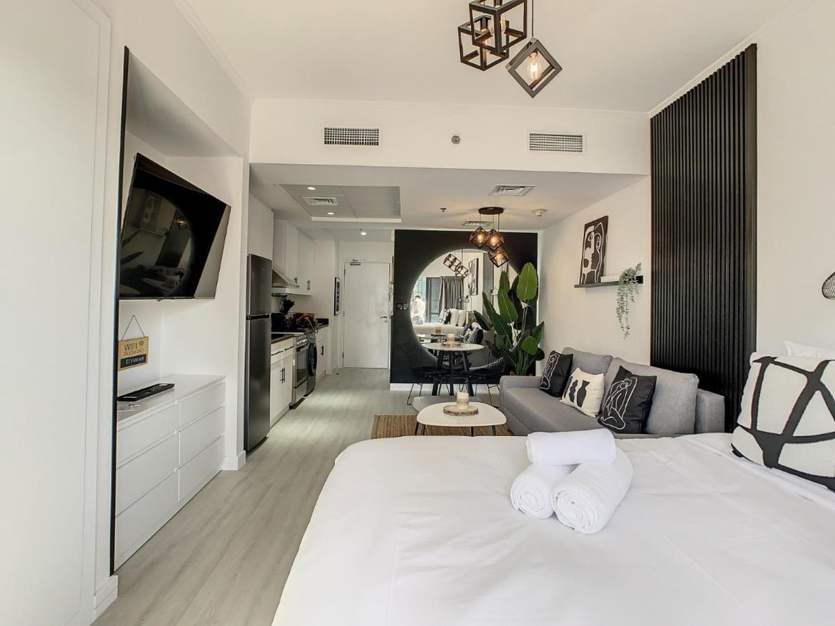 Luxury Modern Studio In Jlt With Amazing View & Rooftop Pool - Sleeps 3 Dubai Dış mekan fotoğraf
