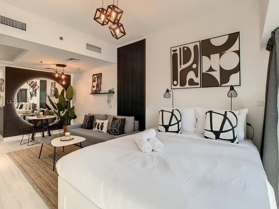 Luxury Modern Studio In Jlt With Amazing View & Rooftop Pool - Sleeps 3 Dubai Dış mekan fotoğraf