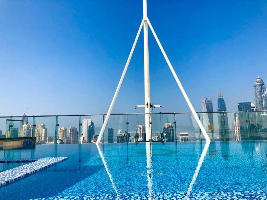 Luxury Modern Studio In Jlt With Amazing View & Rooftop Pool - Sleeps 3 Dubai Dış mekan fotoğraf